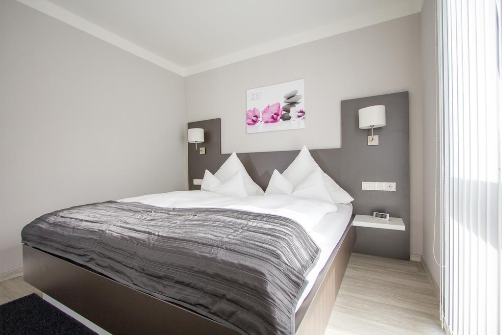 Aparthotel "Am Fliess" Хойерсверда Номер фото